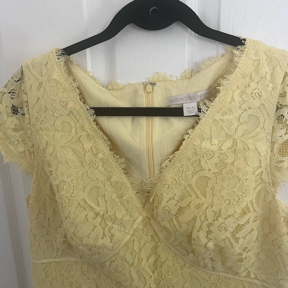 Boston Proper Pale Yellow Lace Midi Dress - Picture 6 of 9